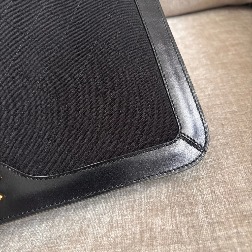 Authentic CHANEL coco mark cotton jersey push lock black leather vintage clutch - Picture 5 of 12